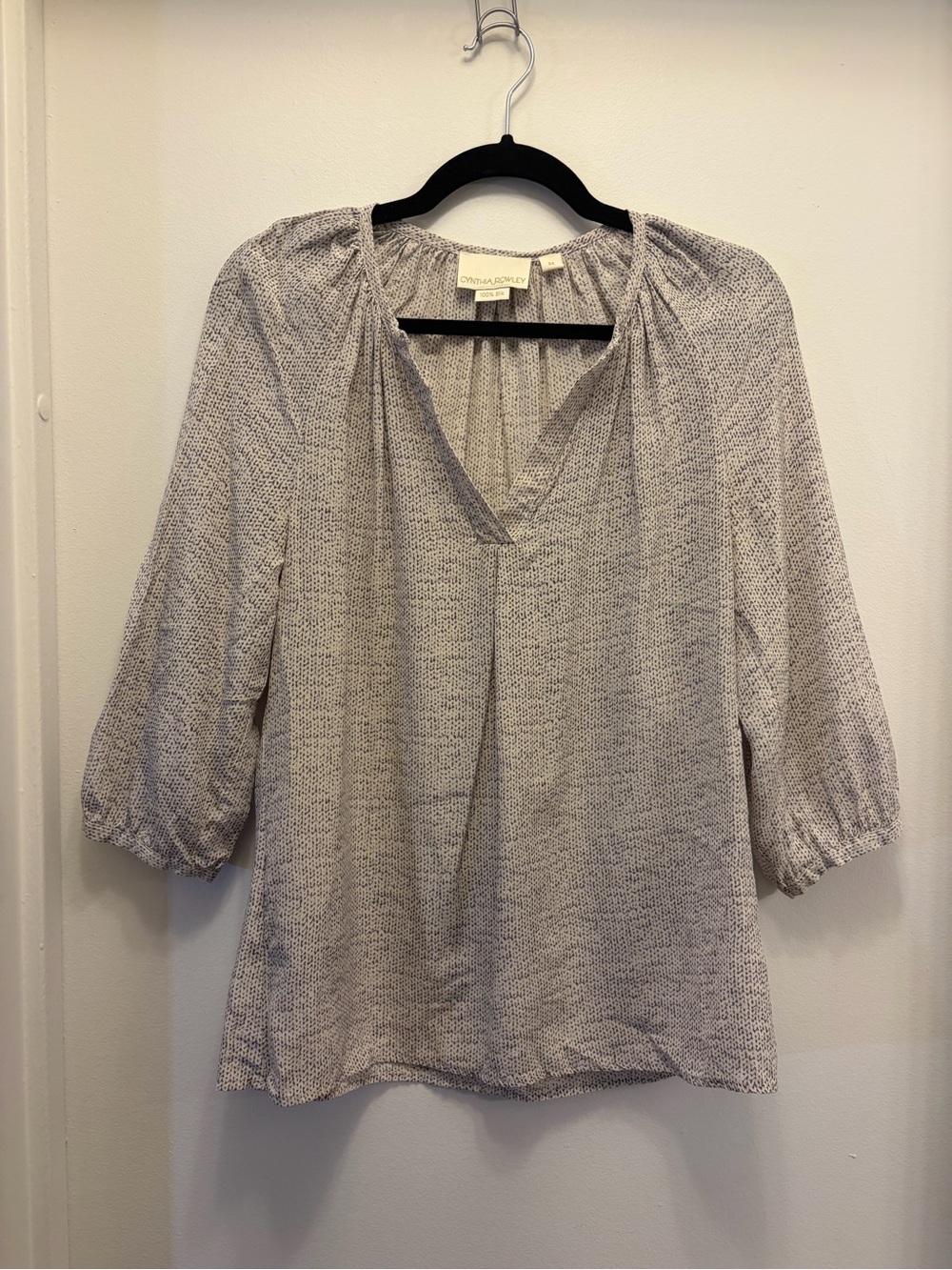 Cynthia Rowley 100% Silk Blouse Women's M Gray Printed Balloon Sleeve Tunic